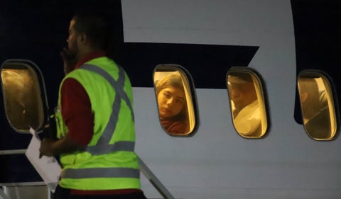 Migrantes varados en frontera Perú-Chile viajan Venezuela