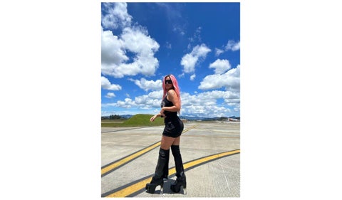 Karol G: ella es Verónica Giraldo, hermana de cantante