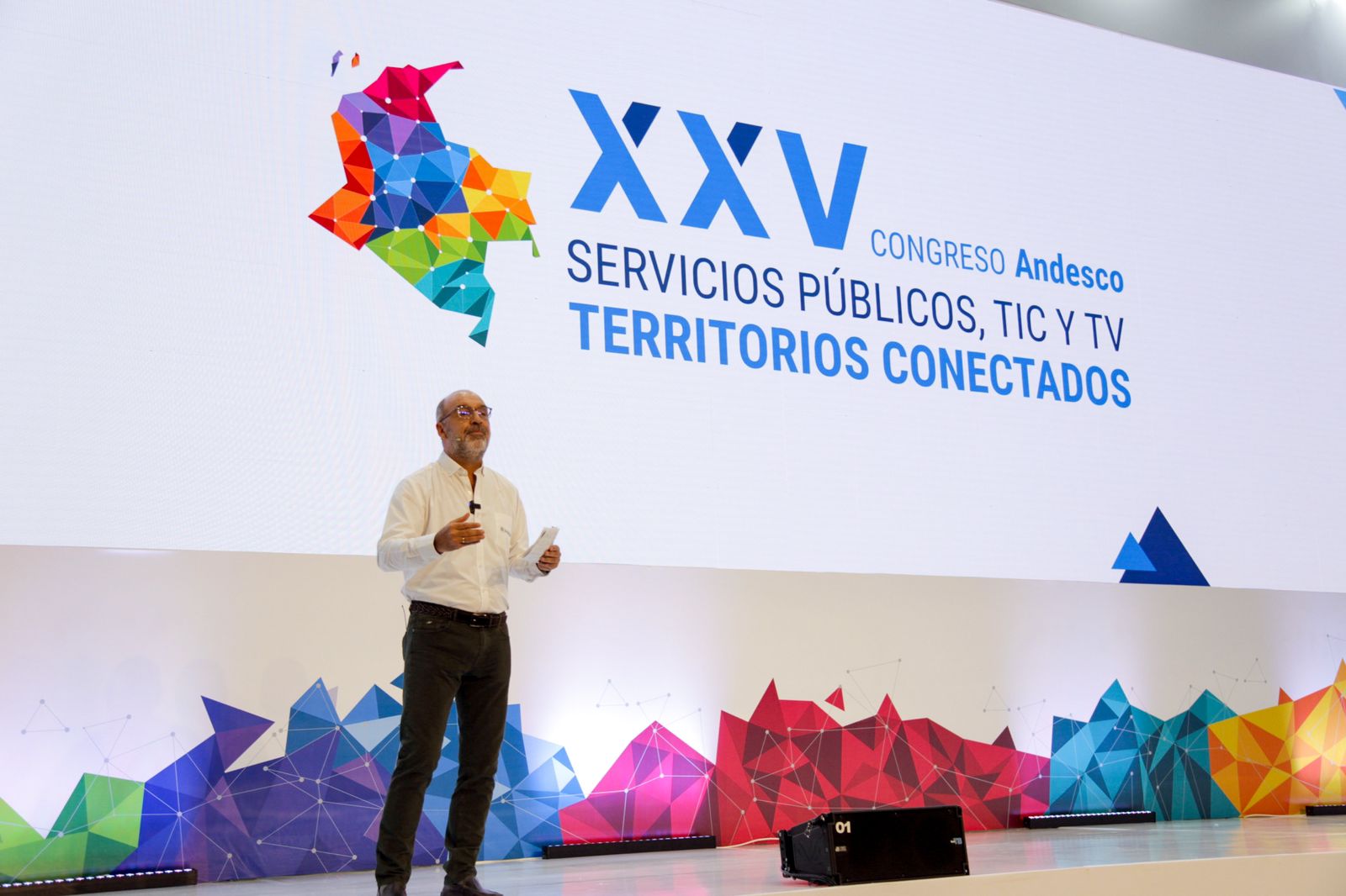 "Sin chantajes": Presidente de Andesco hace un llamado al Gobierno Nacional.