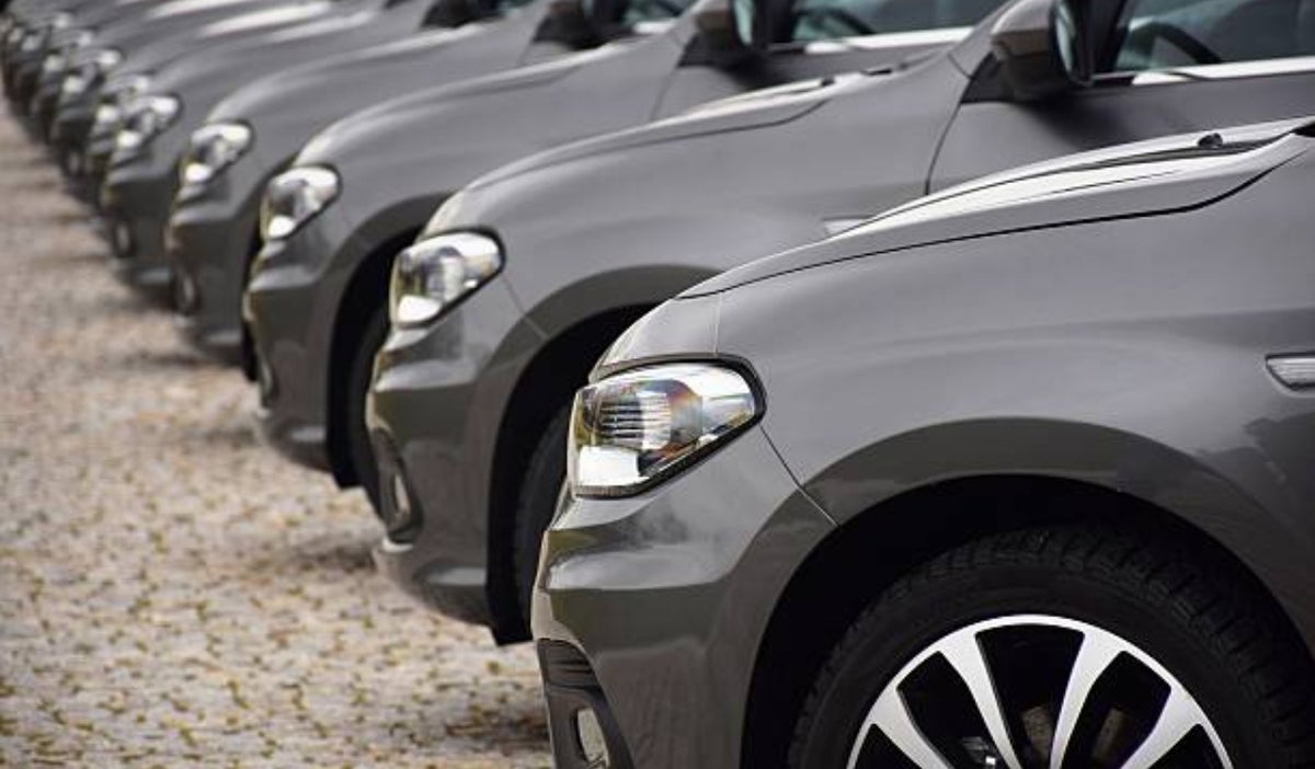 Carros grises Fiat