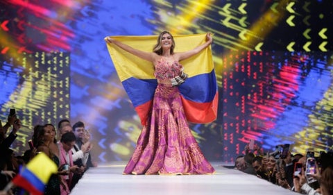 Coronación de María Fernanda Aristizabal como Miss Universe Colombia.