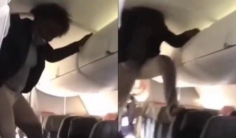 Mujer en avión