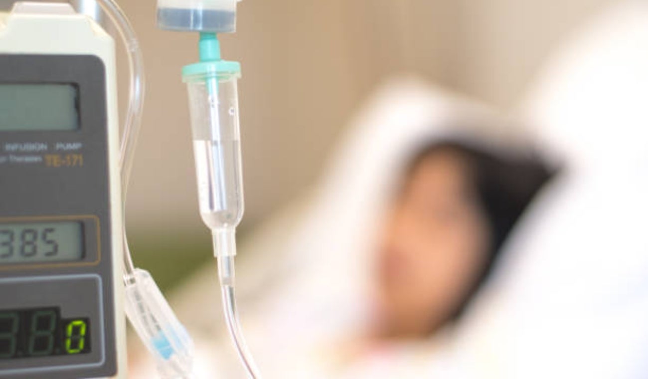 Mujer fue al hospital por diarrea, pero por un descuido médico perdió los dedos