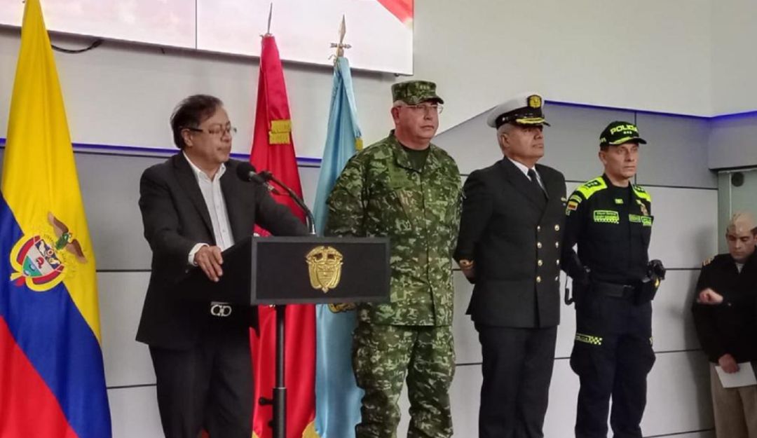 Policía