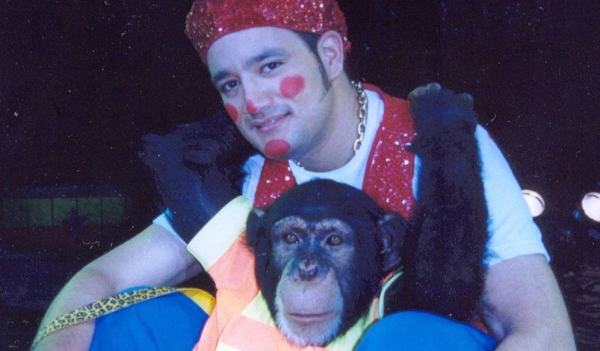 Raúl Gasca y el chimpancé que murió