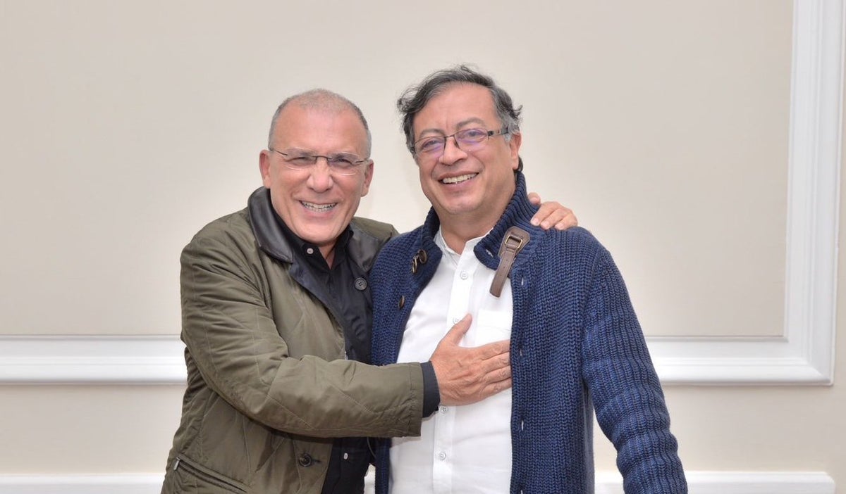 Roy Barreras y Gustavo Petro