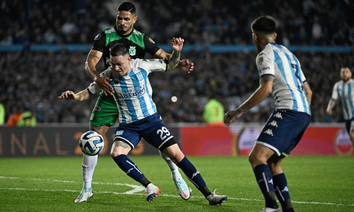 Nacional goleado por Racing y eliminado de Copa Libertadores