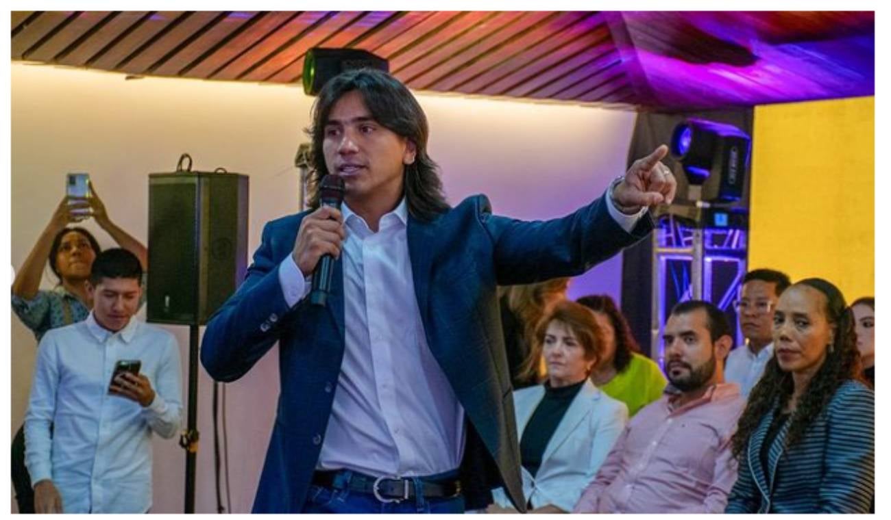 Albert Corredor se defendió de lapsus sobre familias