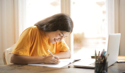 becas de Todos a la U-imagen de referencia