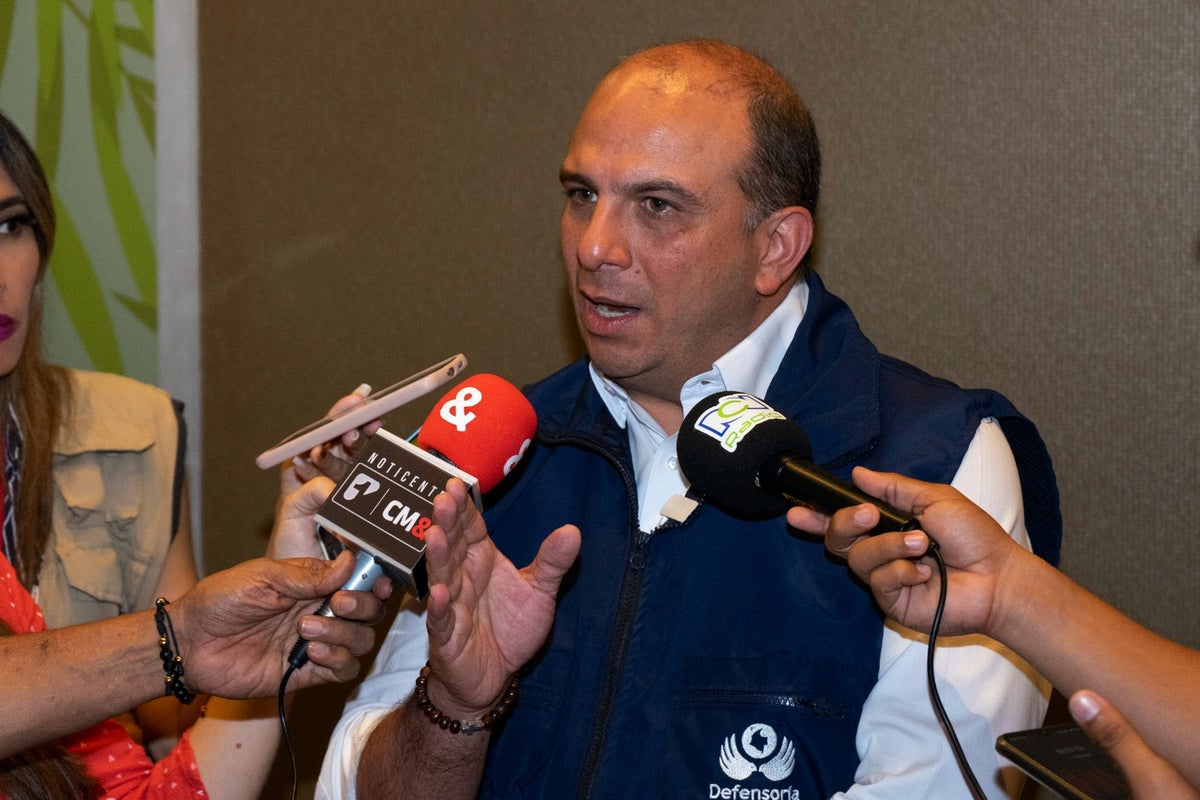 Defensor del Pueblo Carlos Camargo