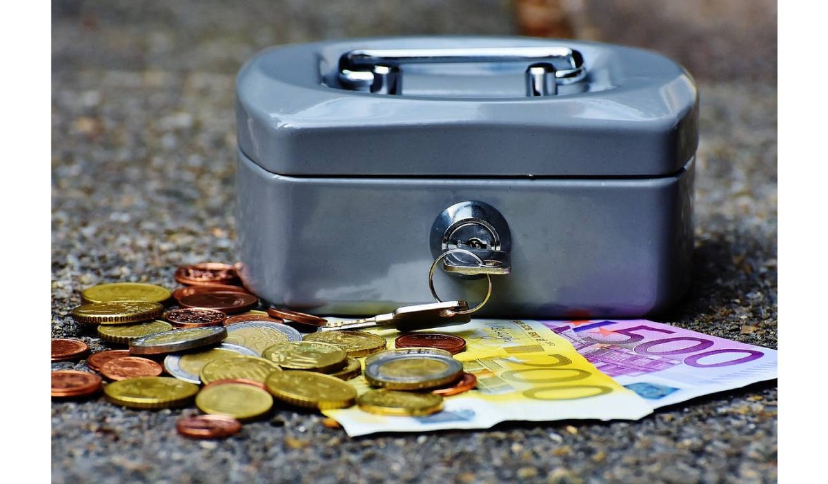 ‘Hacer su agosto’: Qué quiere decir y qué tiene que ver con el dinero