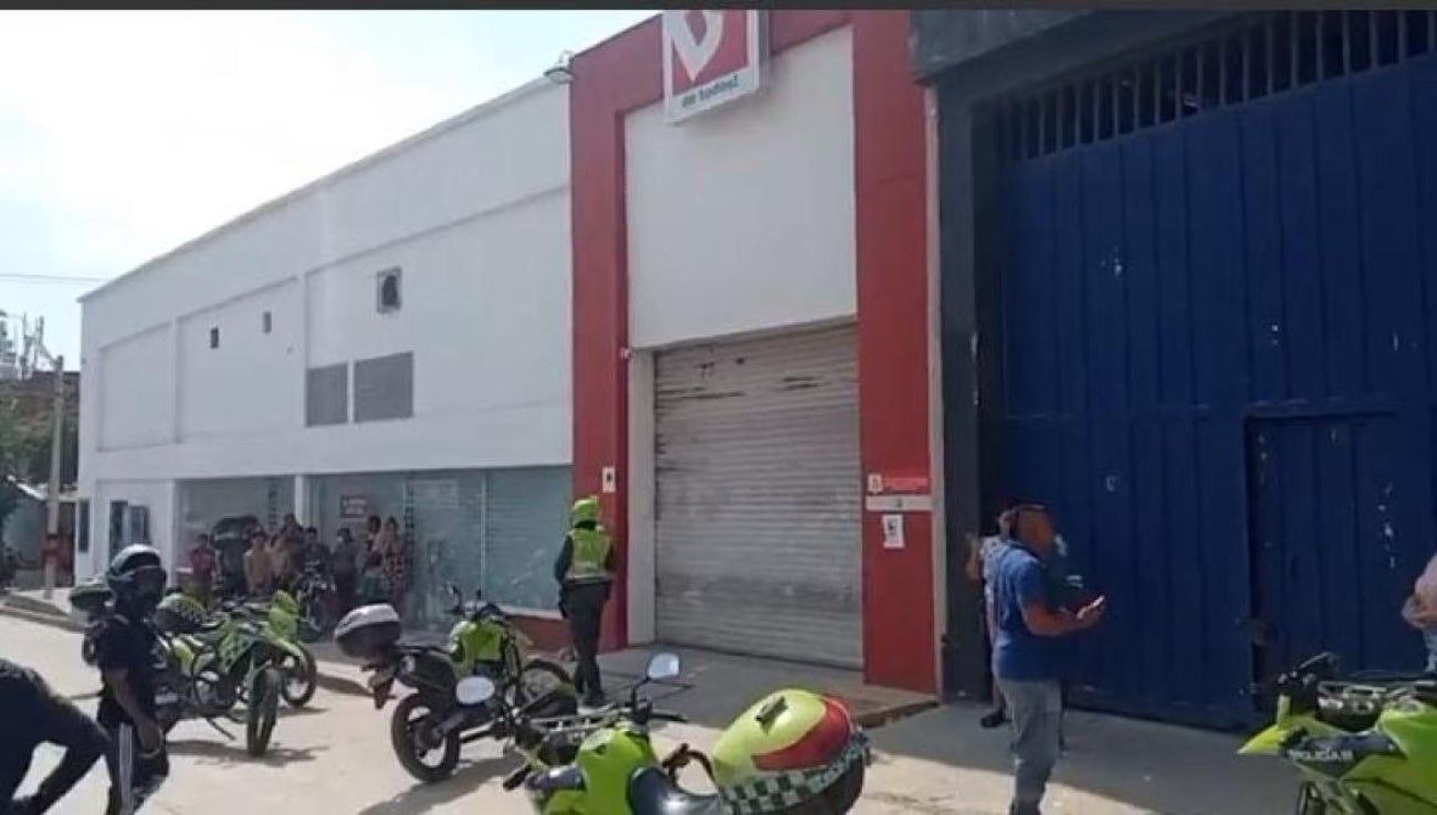 Terror en D1: Delincuentes entraron a robar, se armó balacera y hasta hubo rehénes