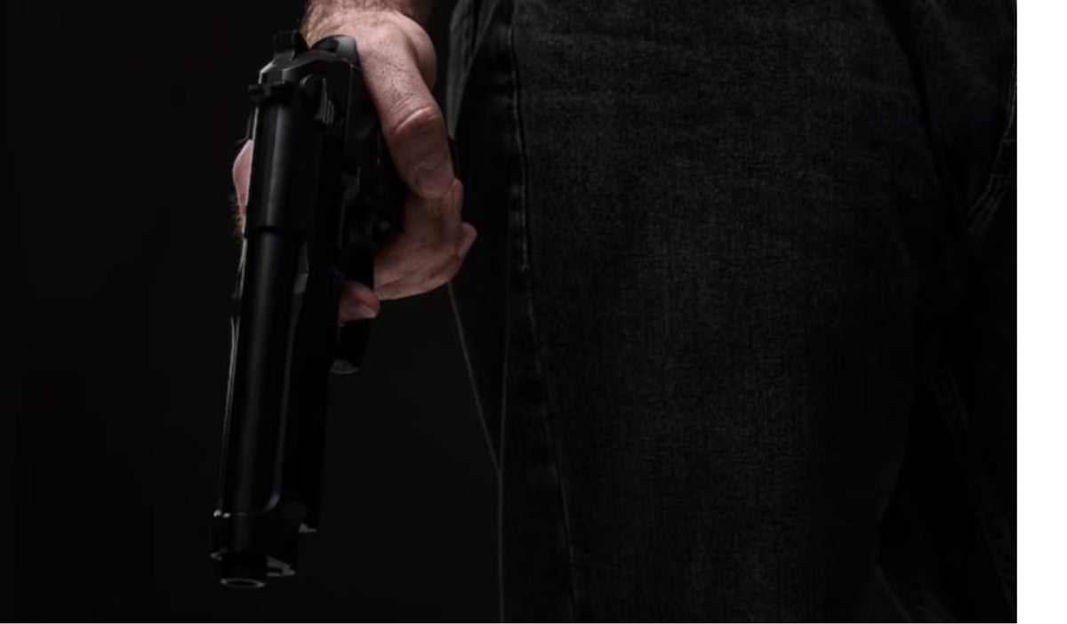 Ladrón con arma de fuego