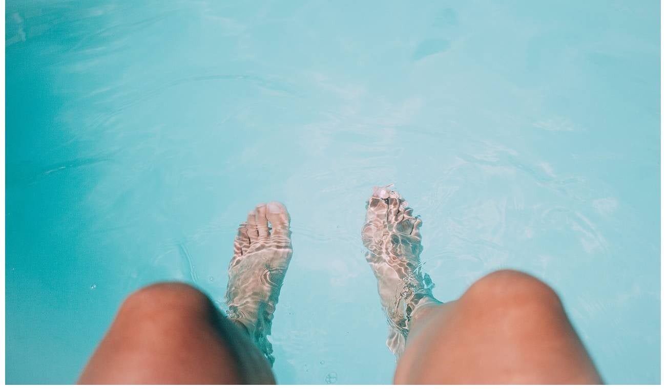 Piscina oculta en pleno patio de casa en Bogotá: entrada a $10.000