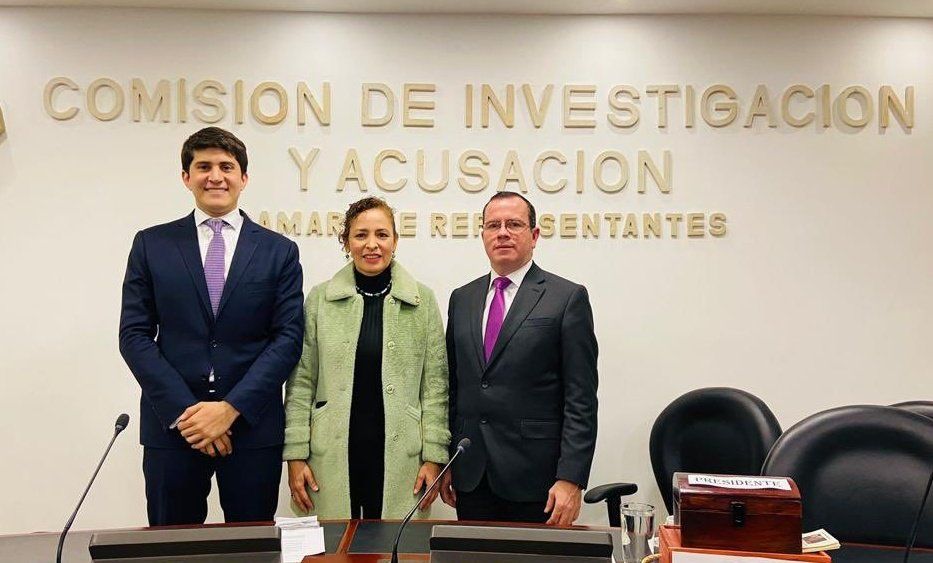 Mesa directiva de la Comisión de Acusación.