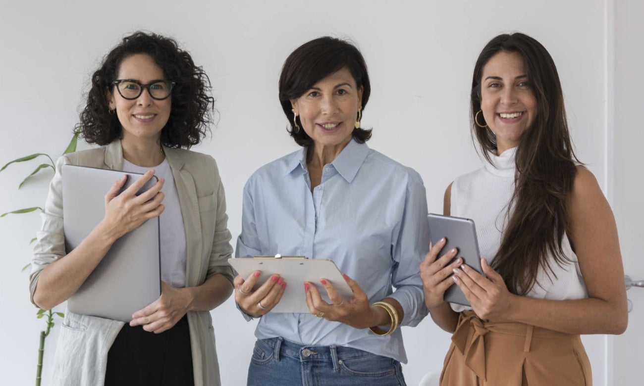 Cursos gratis para mujeres estudiantes y amas de casa