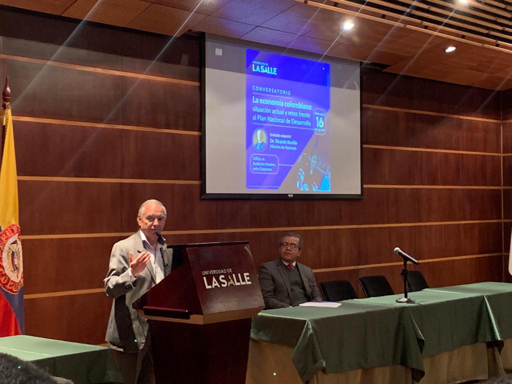 Ministro de Hacienda Ricardo Bonilla