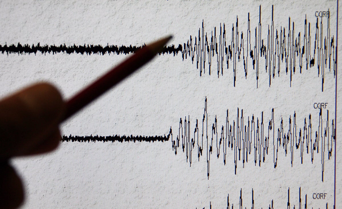 Al menos 111 muertos en un terremoto en China