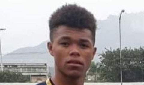Futbolista colombiano está en coma tras recibir golpiza