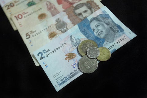 Billetes / Billetes Colombianos / Pesos colombianos / moneda / monedas/ Dinero / Plata / Peso Colombiano / Pesos
