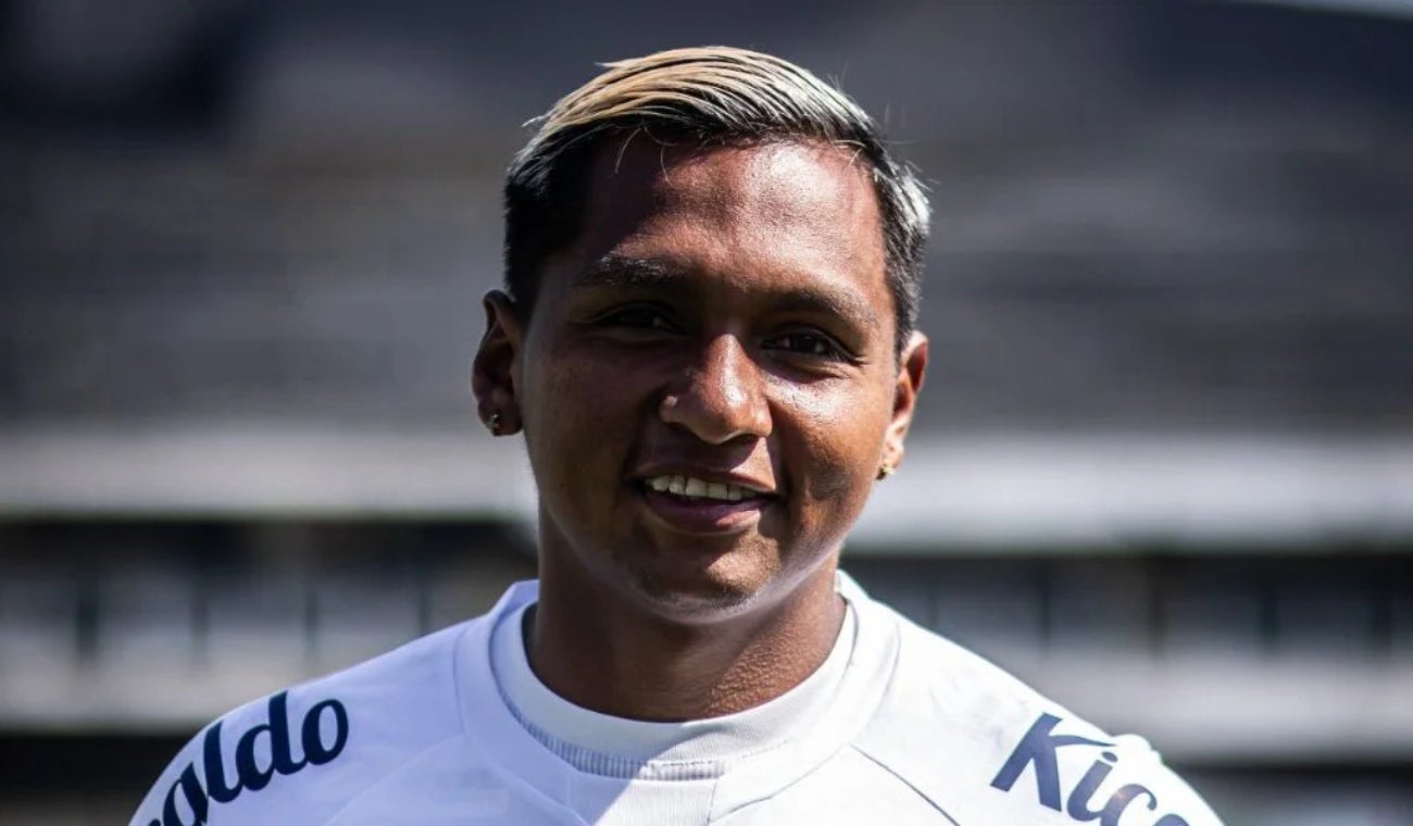 Alfredo Morelos en Santos de Brasil