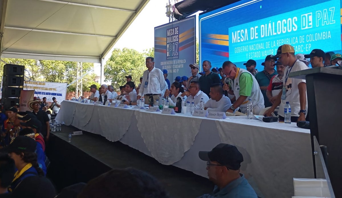 Tibú mesa de diálogos