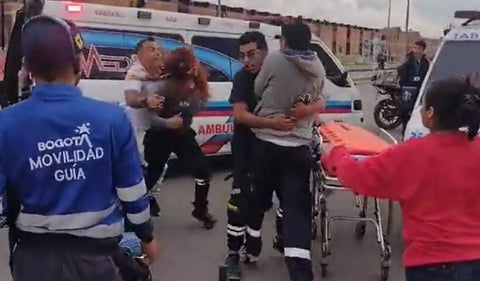 Pelea de paramédicos