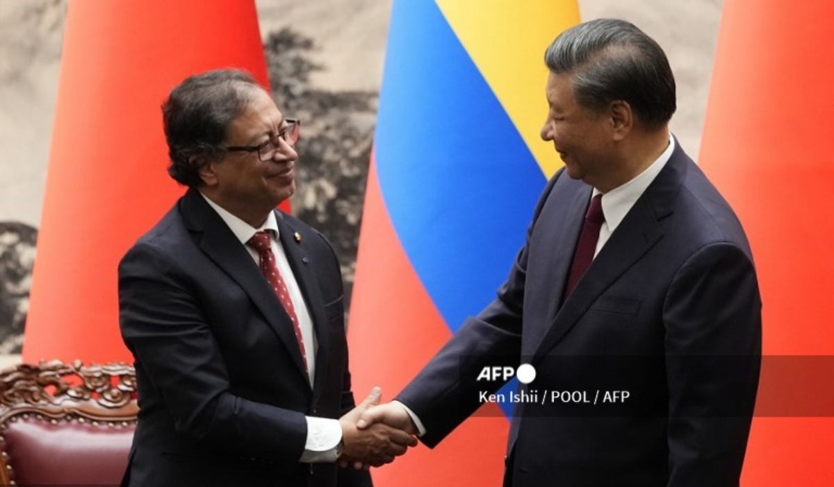 Gustavo Petro y Xi Jinping