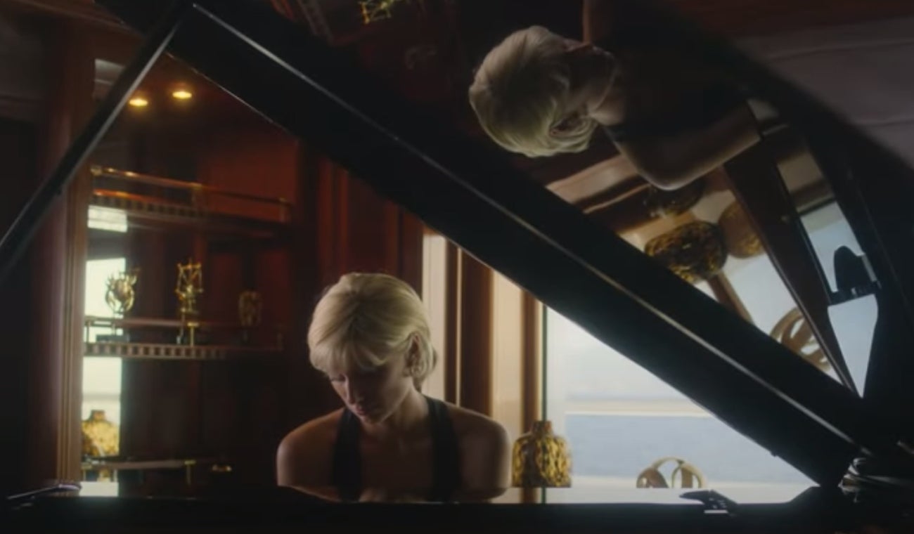 Pantallazo del trailer de la sexta temporada de 'The Crown'