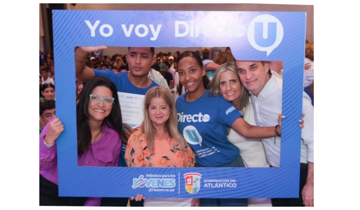 Gobernadora del Atlántico entregó becas a 1.085 jóvenes que irán 'Directo a la U'