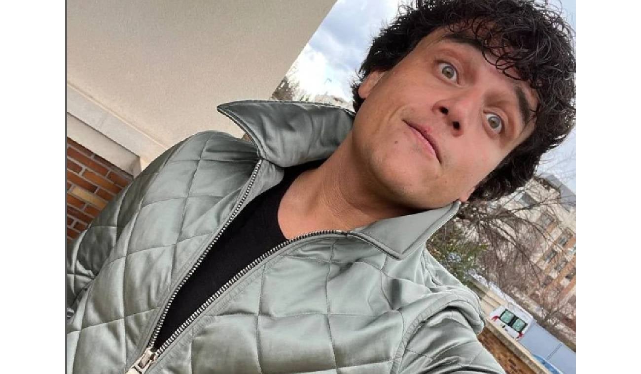 Silvestre Dangond ofreció entrevista luciendo costosa chaqueta