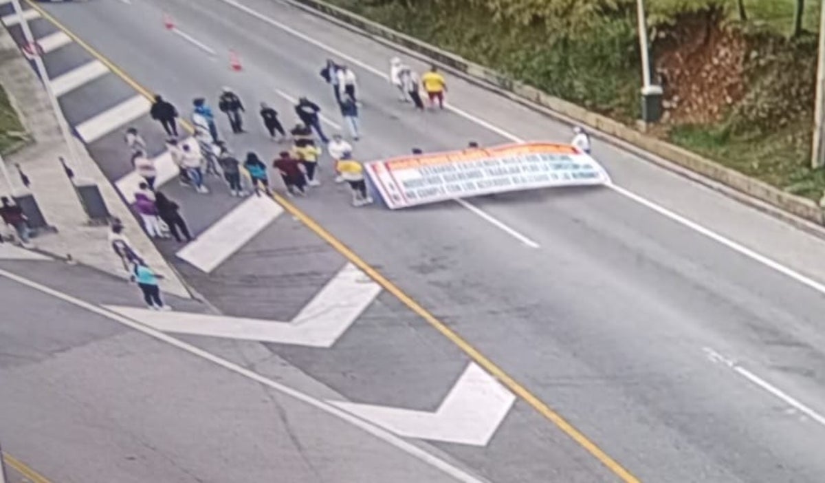 Vía al llano cerrada