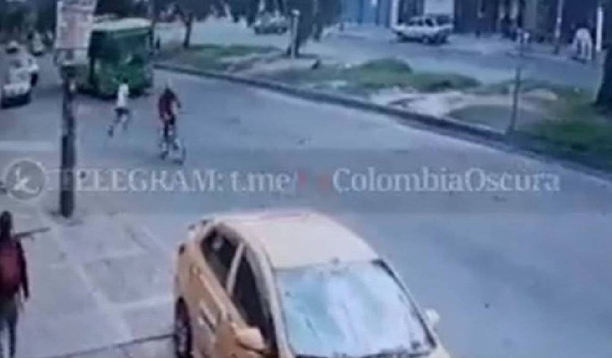 Hombre se lanza a SITP