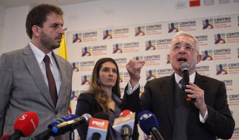 Andrés Forero, Paloma Valencia y Álvaro Uribe tras su reunión con Gustavo Petro