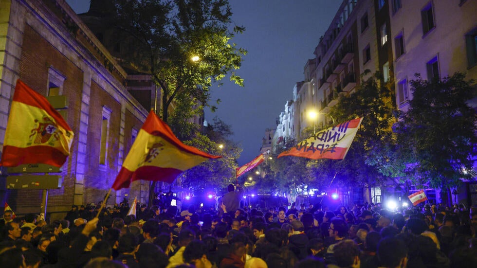 España