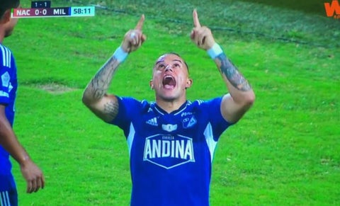 Gol de Leonardo Castro