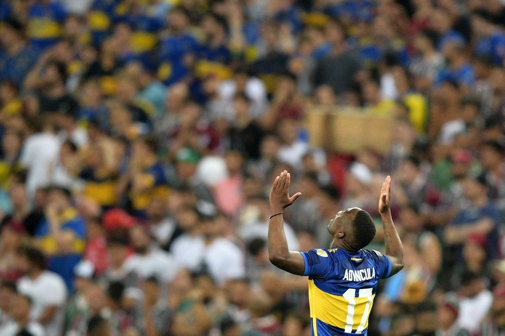 Luis Advíncula anota el empate en la Copa Libertadores