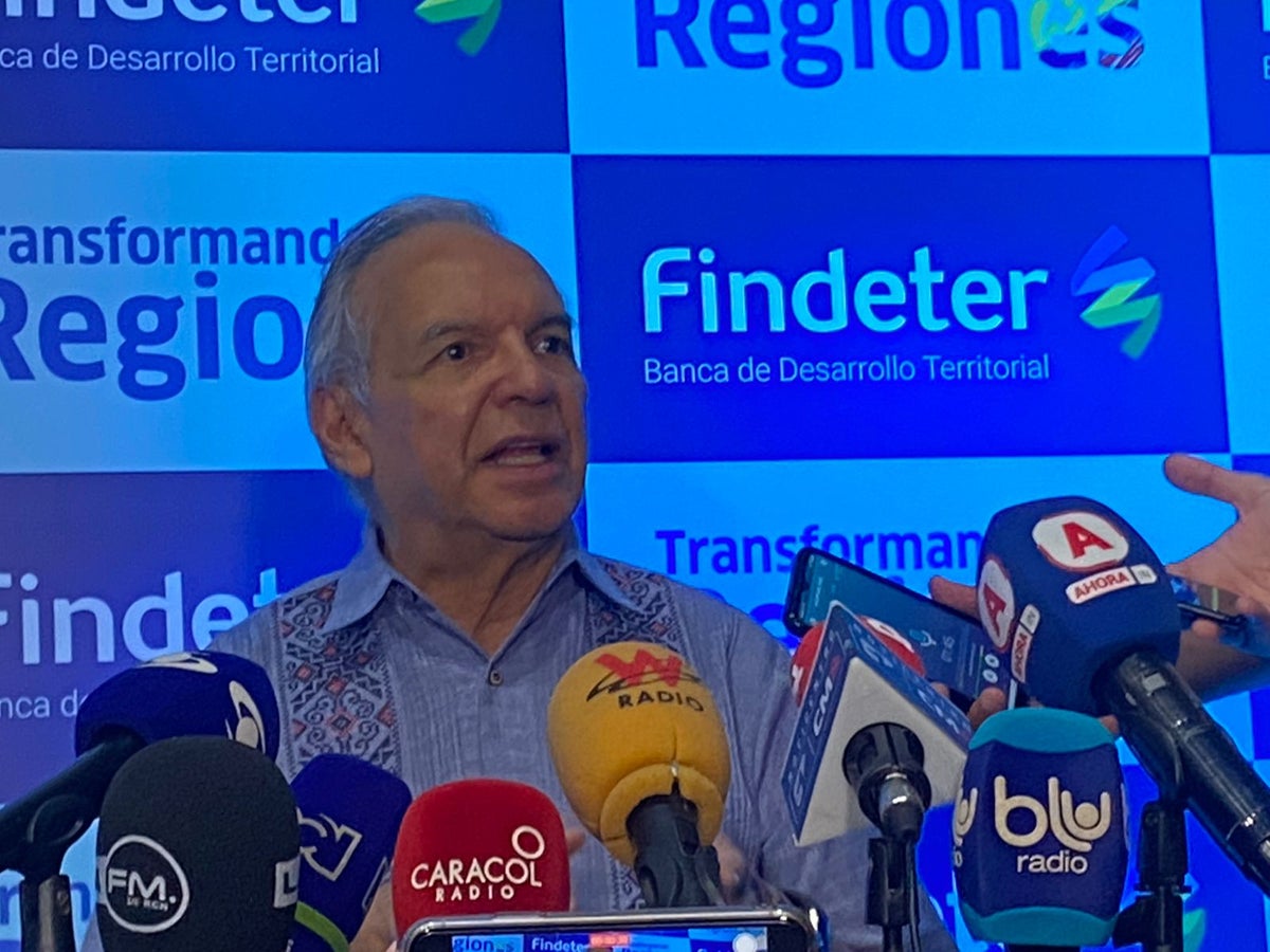 Ministro de Hacienda, Ricardo Bonilla, en rueda de prensa