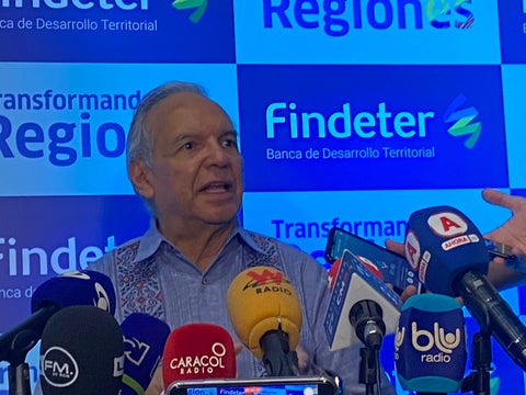 Ministro de Hacienda, Ricardo Bonilla, en rueda de prensa