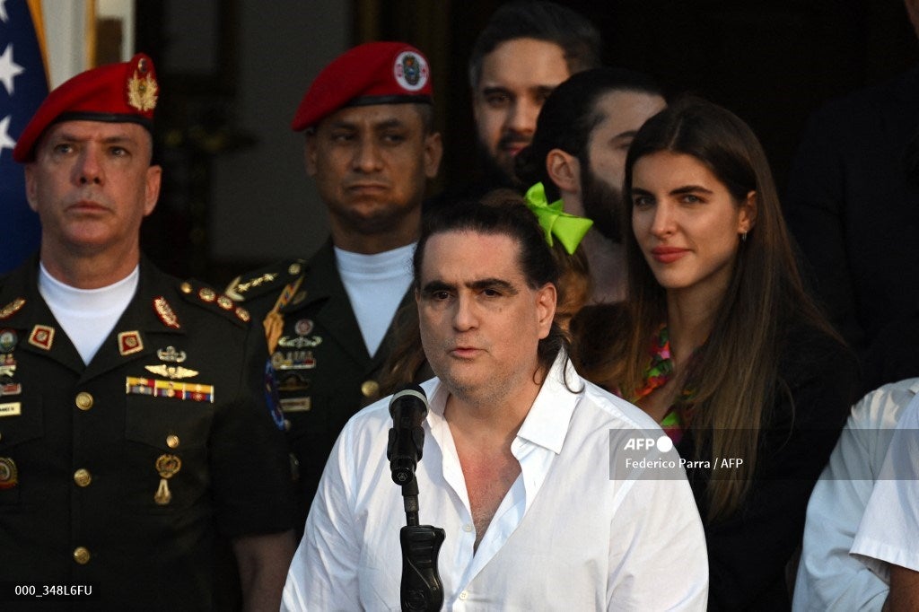 Alex Saab una vez en Venezuela al lado de Nicolás Maduro