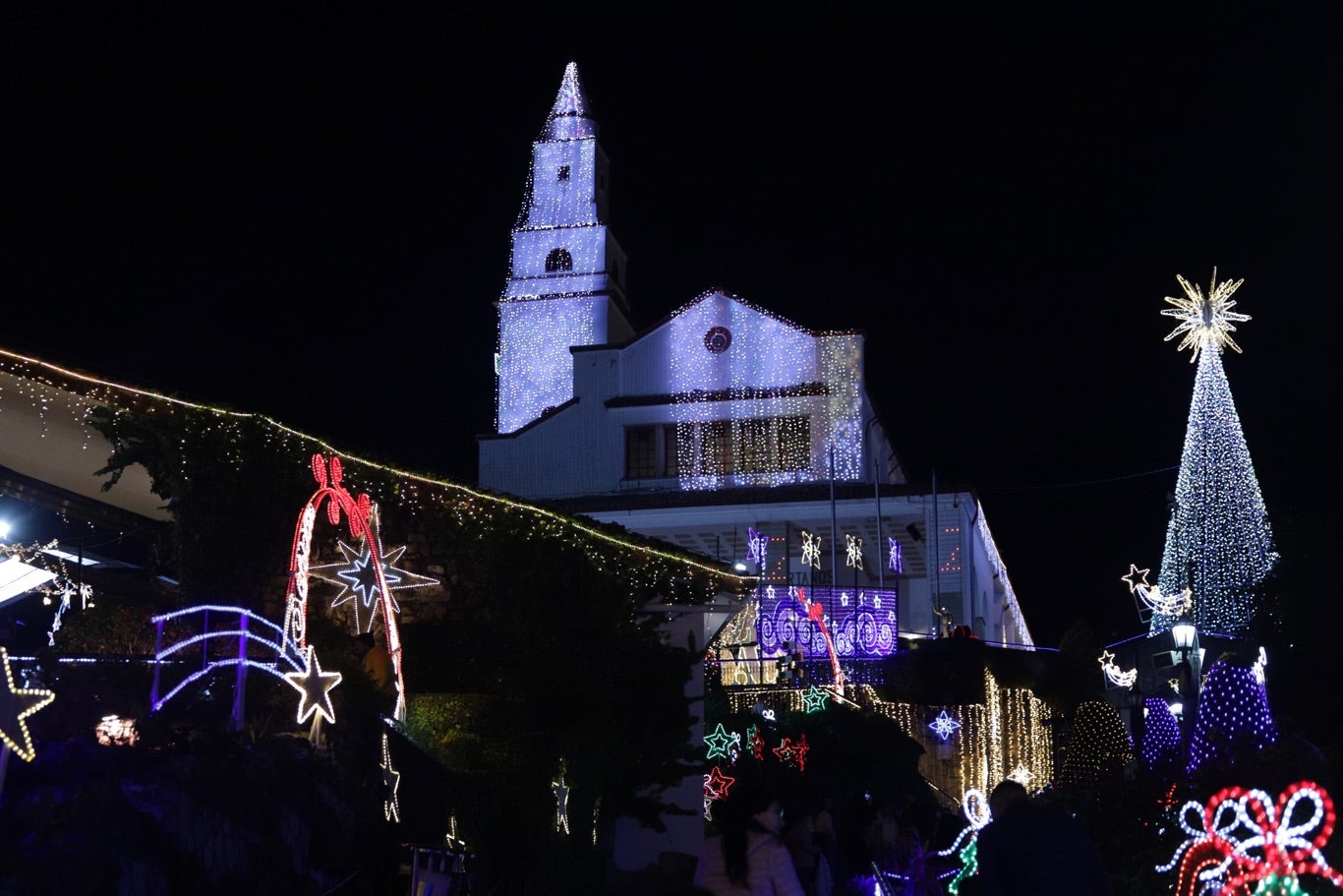 Iluminación Navideña en Monserrate / Alumbrado navideño / Luces Navideñas / Iluminación/ Navidad / Luces