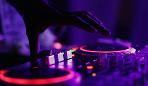 DJ