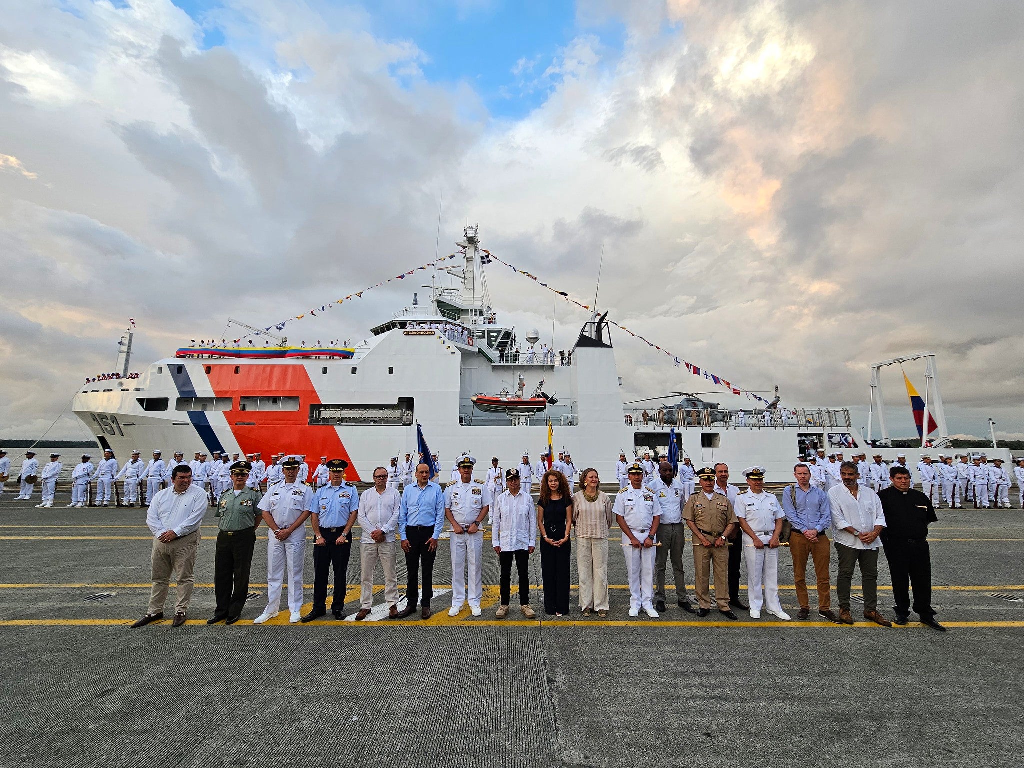 Buque ARC Simón Bolívar