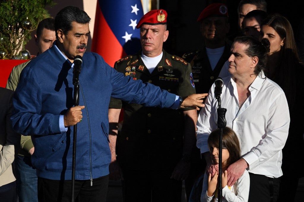 Nicolás Maduro recibiendo a Alex Saab en Miraflores