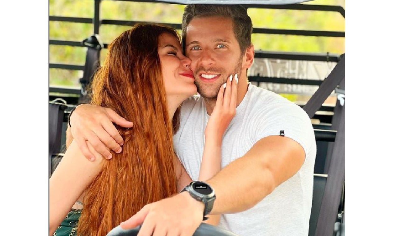 Ricki Álvarez y Mandi Meza son novios: ella es venezolana