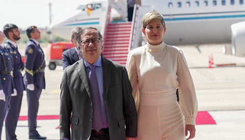 Gustavo Petro y Verónica Alcocer