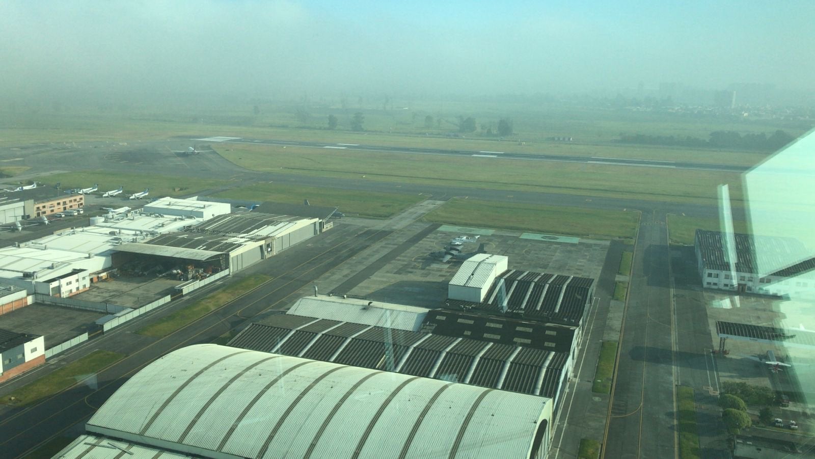 Panorama desde el Aeropuerto Internacional El Dorado