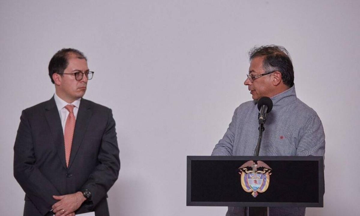 Gustavo Petro y Francisco Barbosa