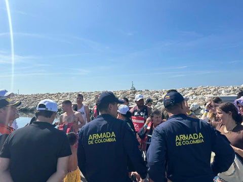 Armada de Colombia rescató a 22 turistas en el Magadalena