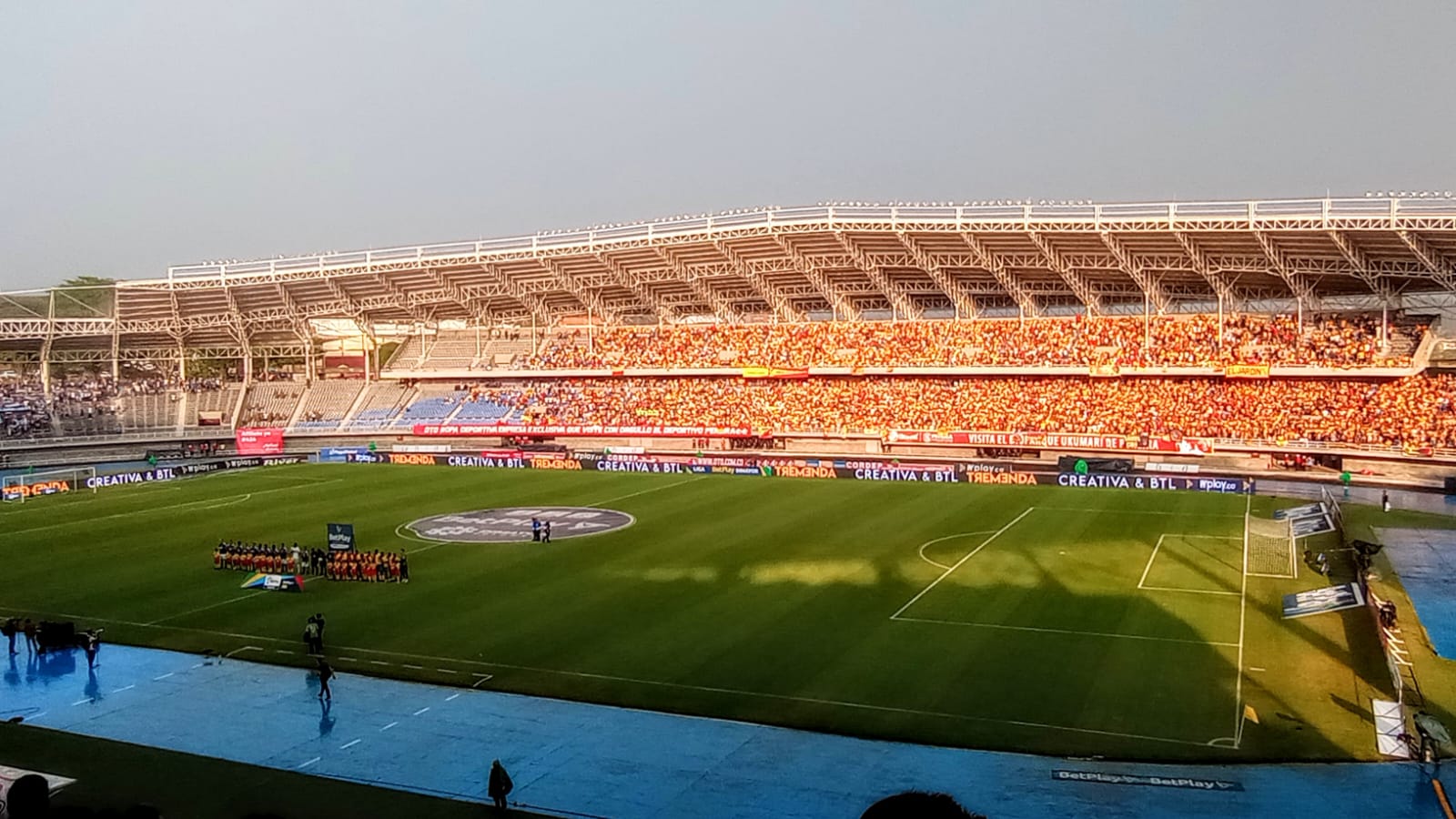 En delicado estado de salud hincha que cayó de tribuna en Pereira